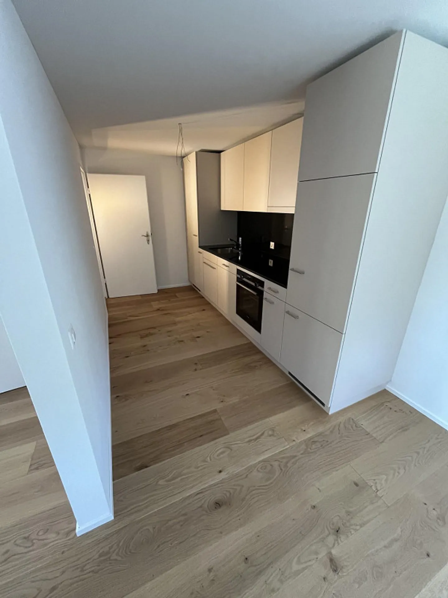 zu verkaufen kernsanierte 3 1/2 Zimmerwohnung mit guter OeV-Anbindung - Foto 1 von 17