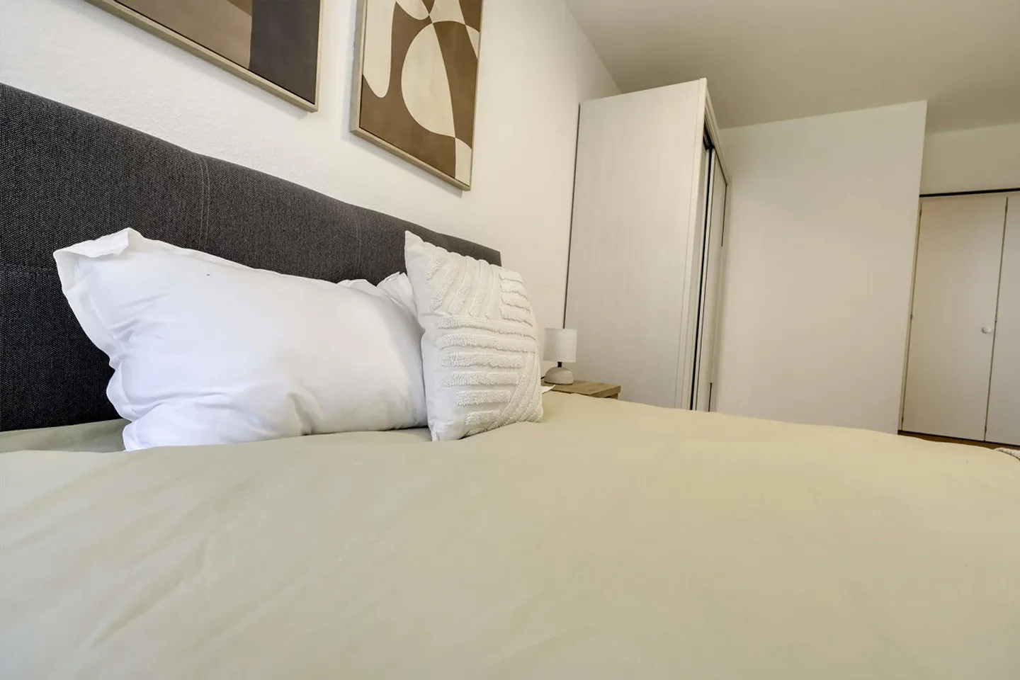 Coliving moderno con un ambiente verde e collegamenti in città a Zurigo-Affoltern - Foto 5 di 16