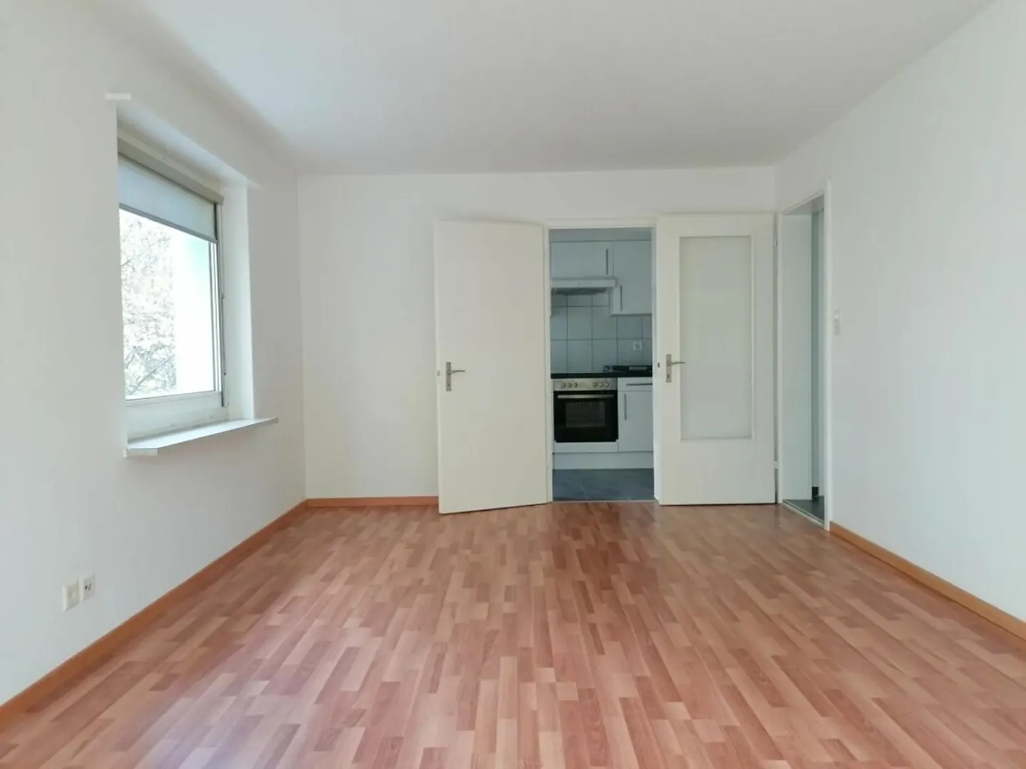 Appartement au rez-de-chaussée - Photo 3 sur 8