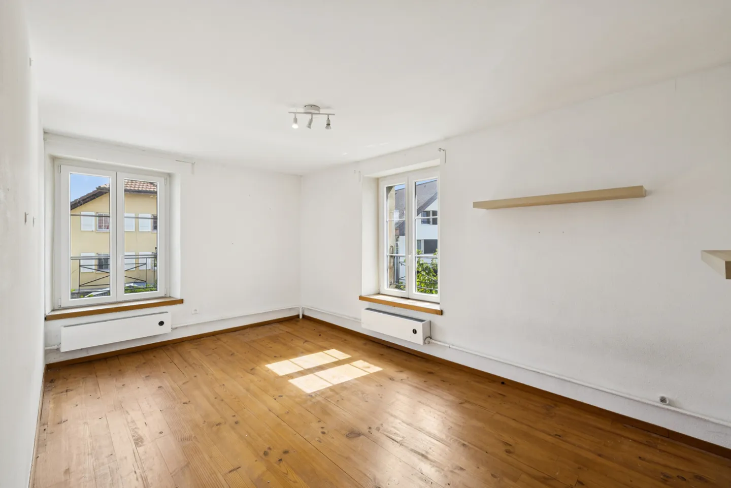 Characterful village home, rental potential and extension possibilities - Photo 8 of 12