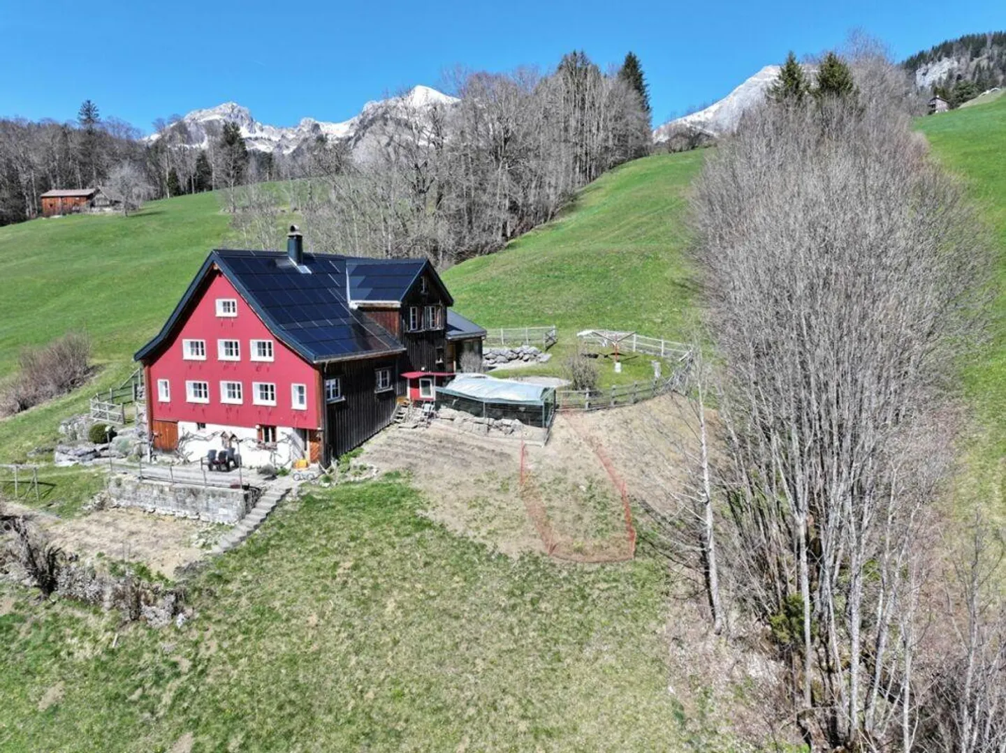 Casa unifamiliare nel verde con vista mozzafiato - Foto 15 di 17