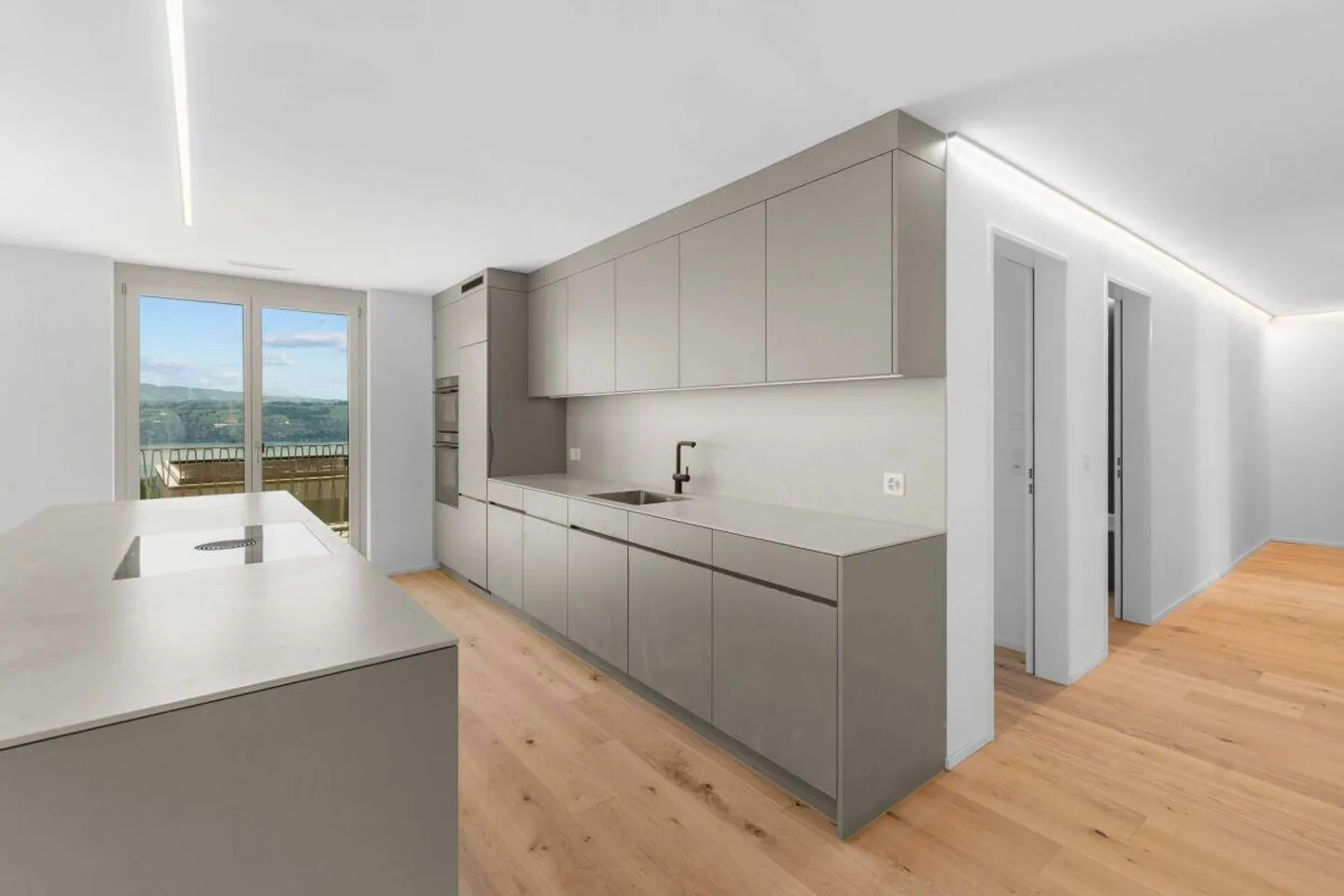 TILIA NEUF | Vivre avec vue sur le lac à 180° - Appartement de 3,5 pièces avec 111 m2 NWF - Prêt à emménager à partir de mi-octobre 2026 - Photo 7 sur 16