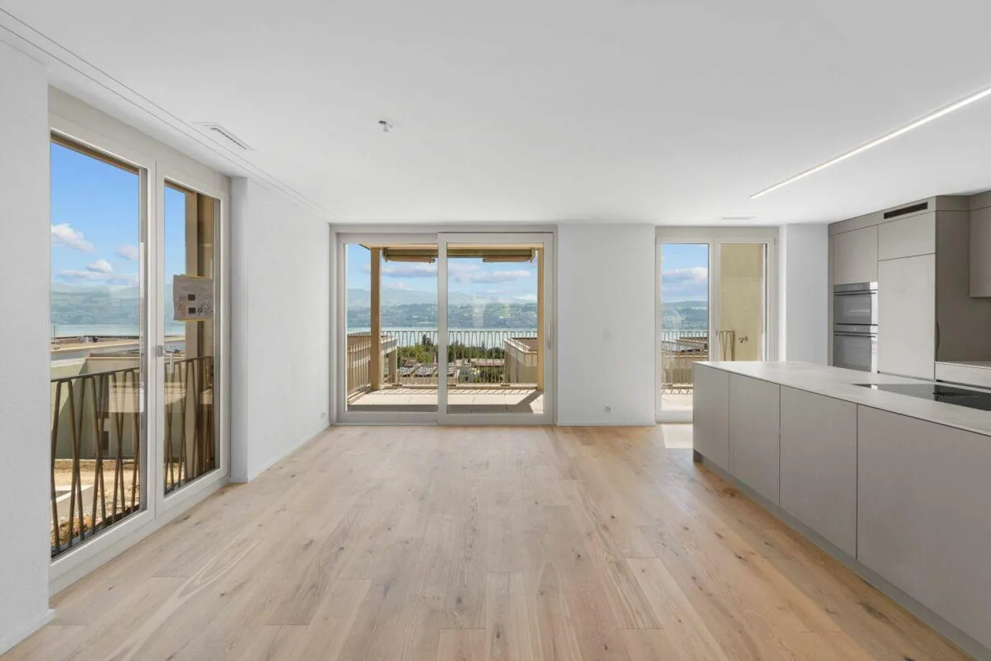 TILIA NEUF | Vivre avec vue sur le lac à 180° - Appartement de 3,5 pièces avec 111 m2 NWF - Prêt à emménager à partir de mi-octobre 2026 - Photo 6 sur 16