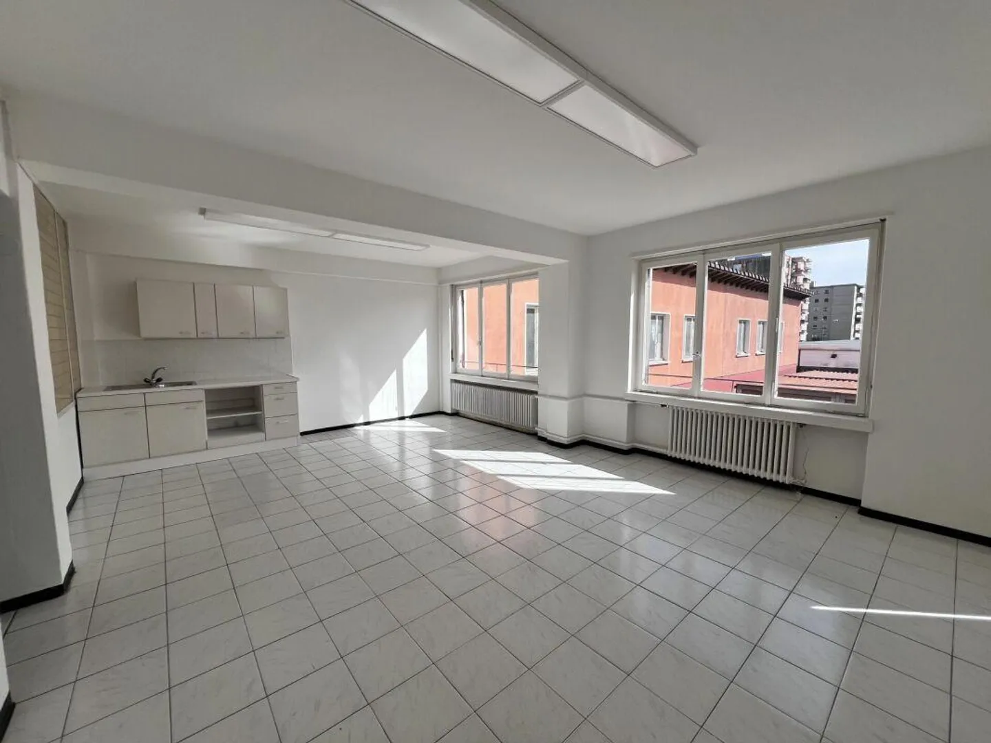 Das ideale Büro für den, der sich regelmäßig bewegen muss - Foto 2 von 6