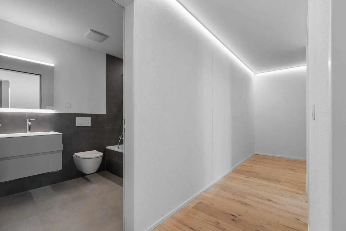 TILIA NEUF | Vivre avec vue sur le lac à 180° - Appartement de 3,5 pièces avec 111 m2 NWF - Prêt à emménager à partir de mi-octobre 2026 - Photo 13 sur 16