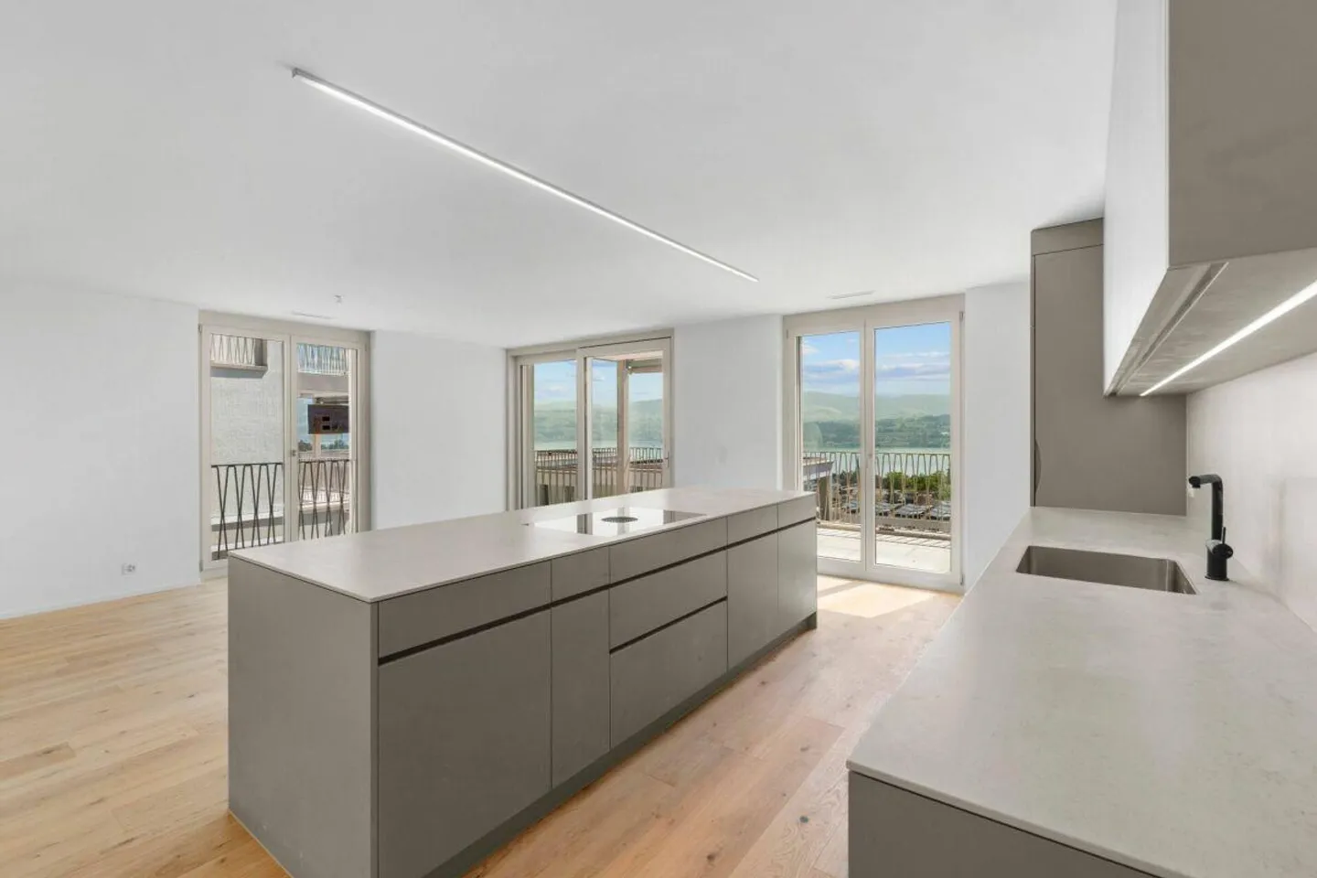 TILIA NEUF | Vivre avec vue sur le lac à 180° - Appartement de 3,5 pièces avec 111 m2 NWF - Prêt à emménager à partir de mi-octobre 2026 - Photo 14 sur 16