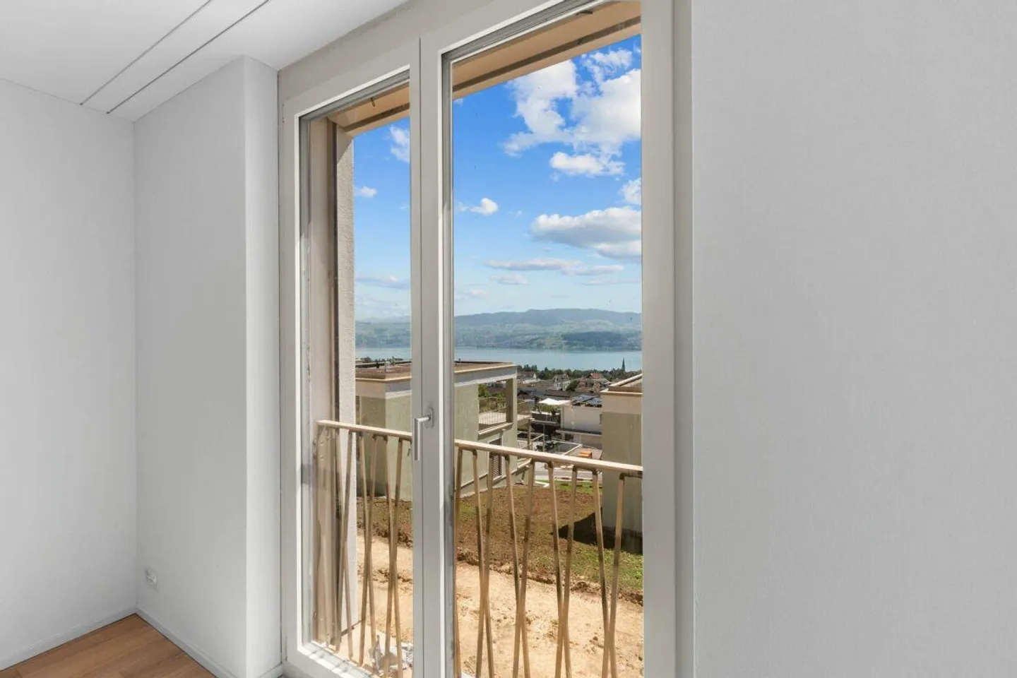 TILIA NEUF | Vivre avec vue sur le lac à 180° - Appartement de 3,5 pièces avec 111 m2 NWF - Prêt à emménager à partir de mi-octobre 2026 - Photo 16 sur 16