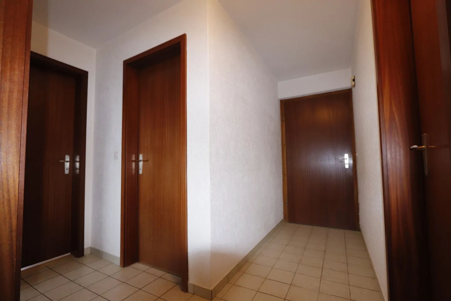 3-Zimmerwohnung im Erdgeschoss Naherholungsgebiet vor der Haustüre - Foto 2 von 8