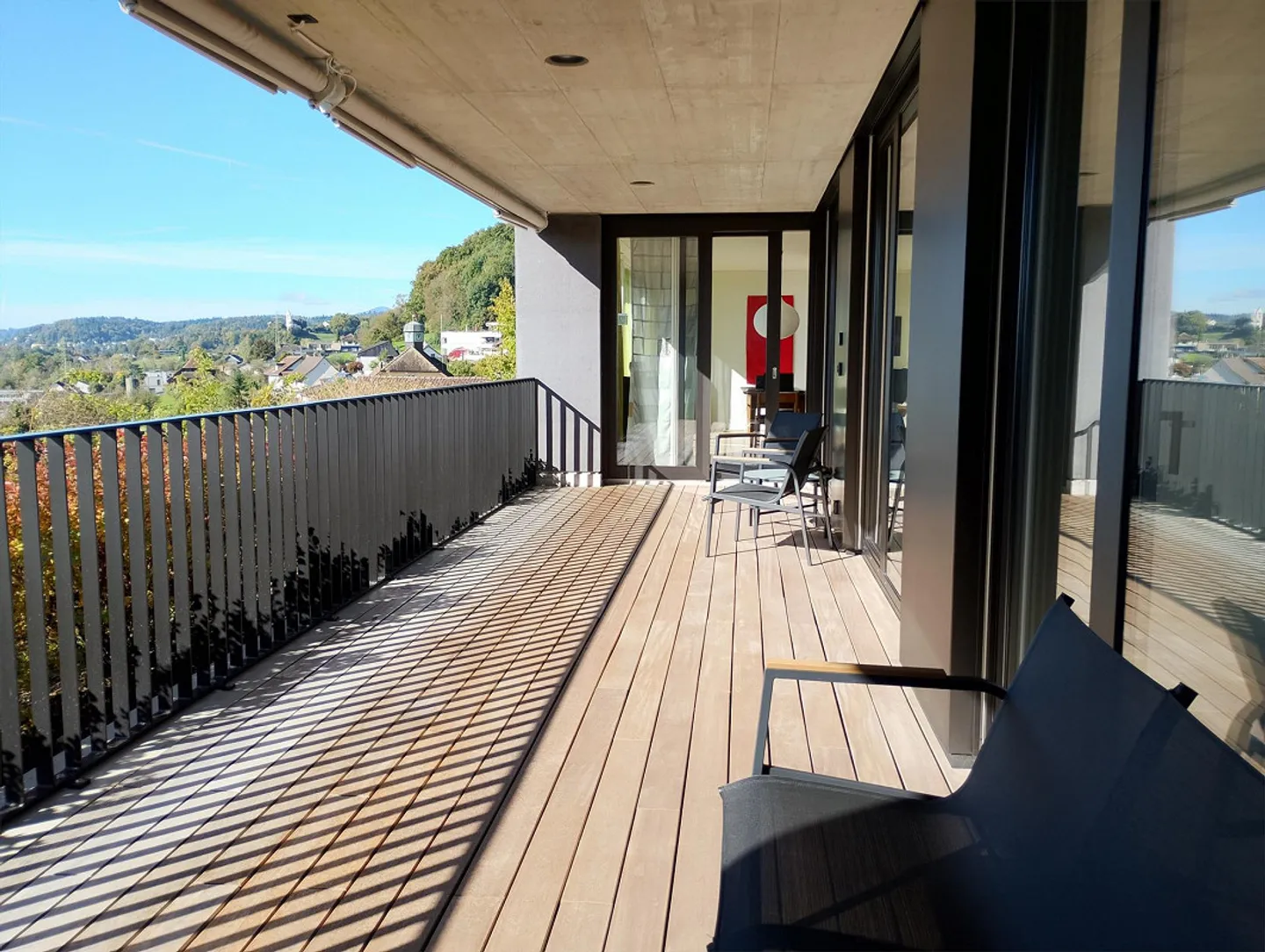 Top-equipped terrace apartment with ideal transport connections - Photo 2 of 5