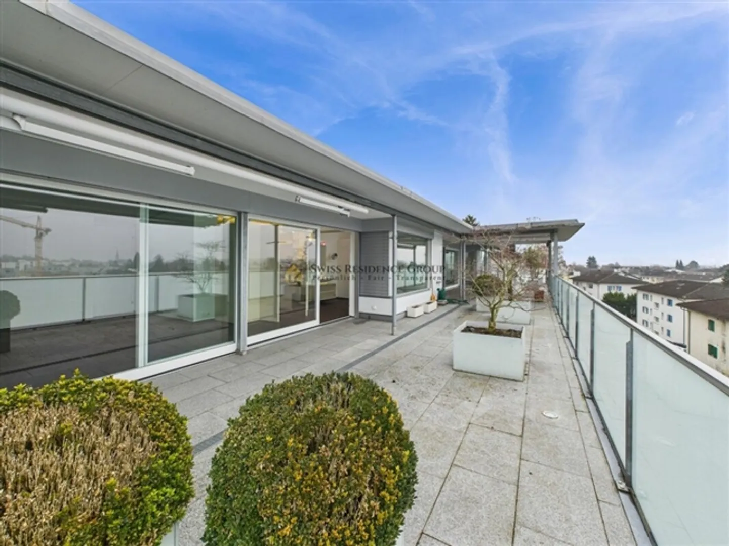 Luxuriöse Attikawohnung mit Terrasse - Foto 1 von 18