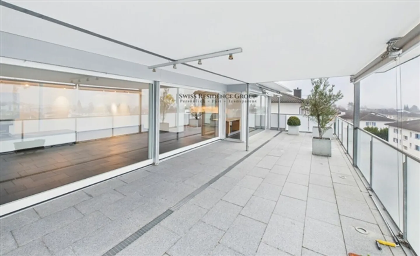 Luxuriöse Attikawohnung mit Terrasse - Foto 3 von 18