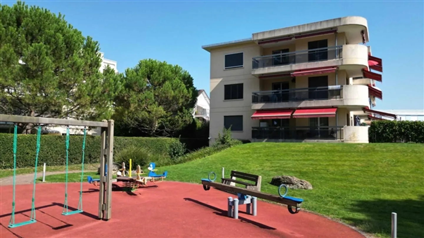 Appartement 4,5 pièces dans un calme absolu - Résidence de luxe - Photo 12 sur 13