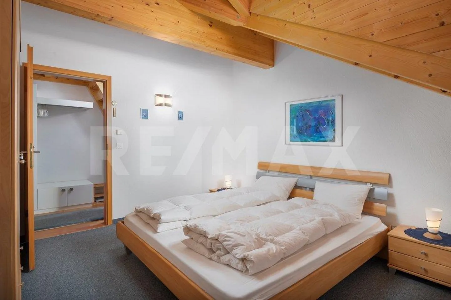 Appartamento esclusivo di 2,5 stanze con mansarda aggiuntiva e vista da sogno - Foto 8 di 13