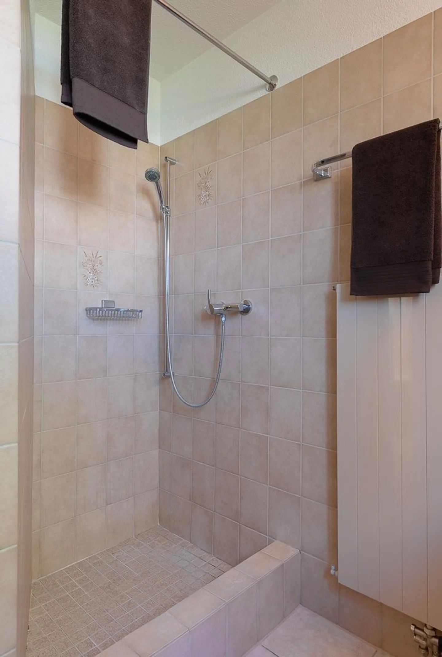 Appartement spacieux 4.5 pièces - Photo 8 sur 8