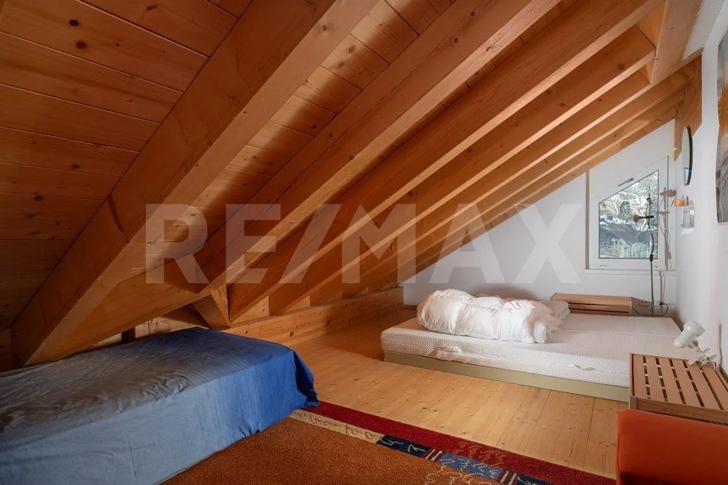 Appartamento esclusivo di 2,5 stanze con mansarda aggiuntiva e vista da sogno - Foto 11 di 13