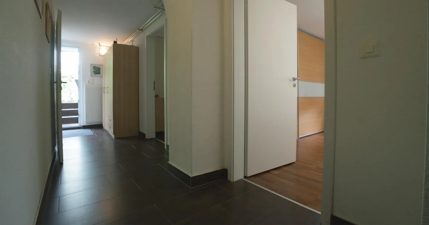 Rare Opportunity: Semi-Detached Family House with Large Garden in Bern - Photo 11 of 14