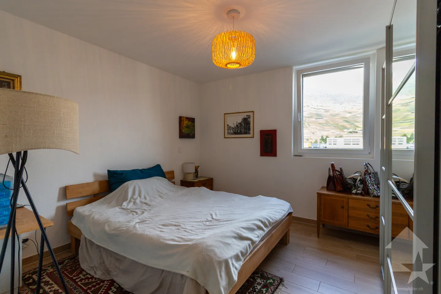 3.5-room apartment with 17 m2 balcony and unobstructed view - Photo 13 of 19