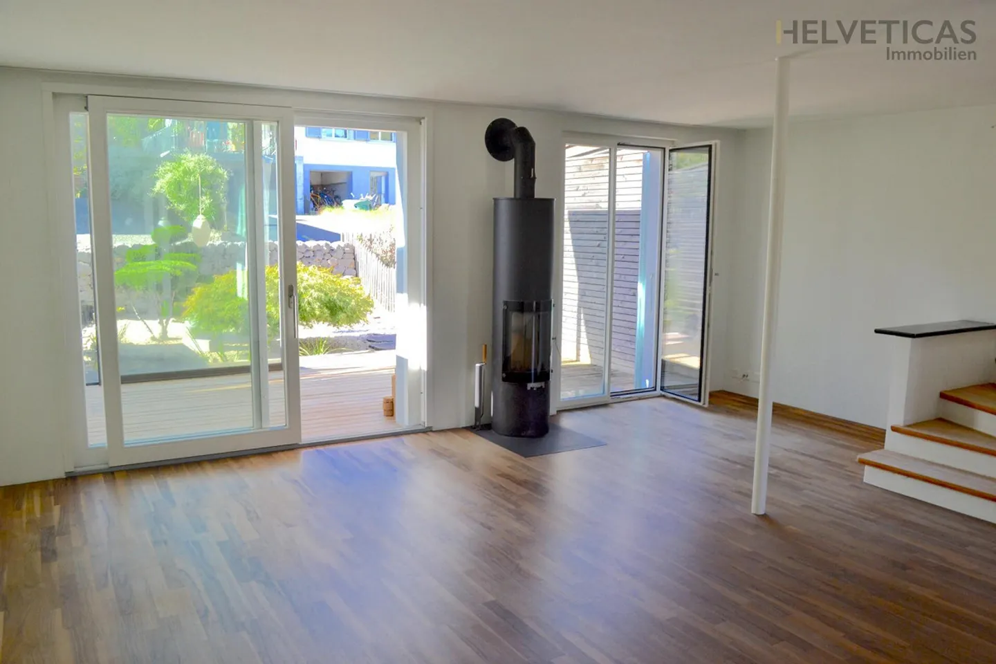 Charming 4.5-room terraced house in Spiez with beautiful views... - Photo 3 of 42