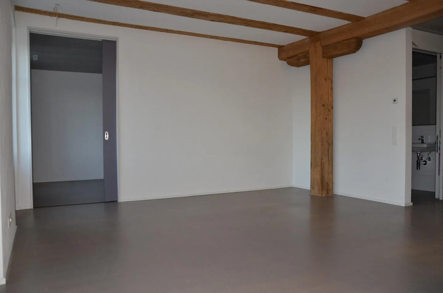 Appartamento moderno 2.5 locali nella migliore posizione - Foto 3 di 7