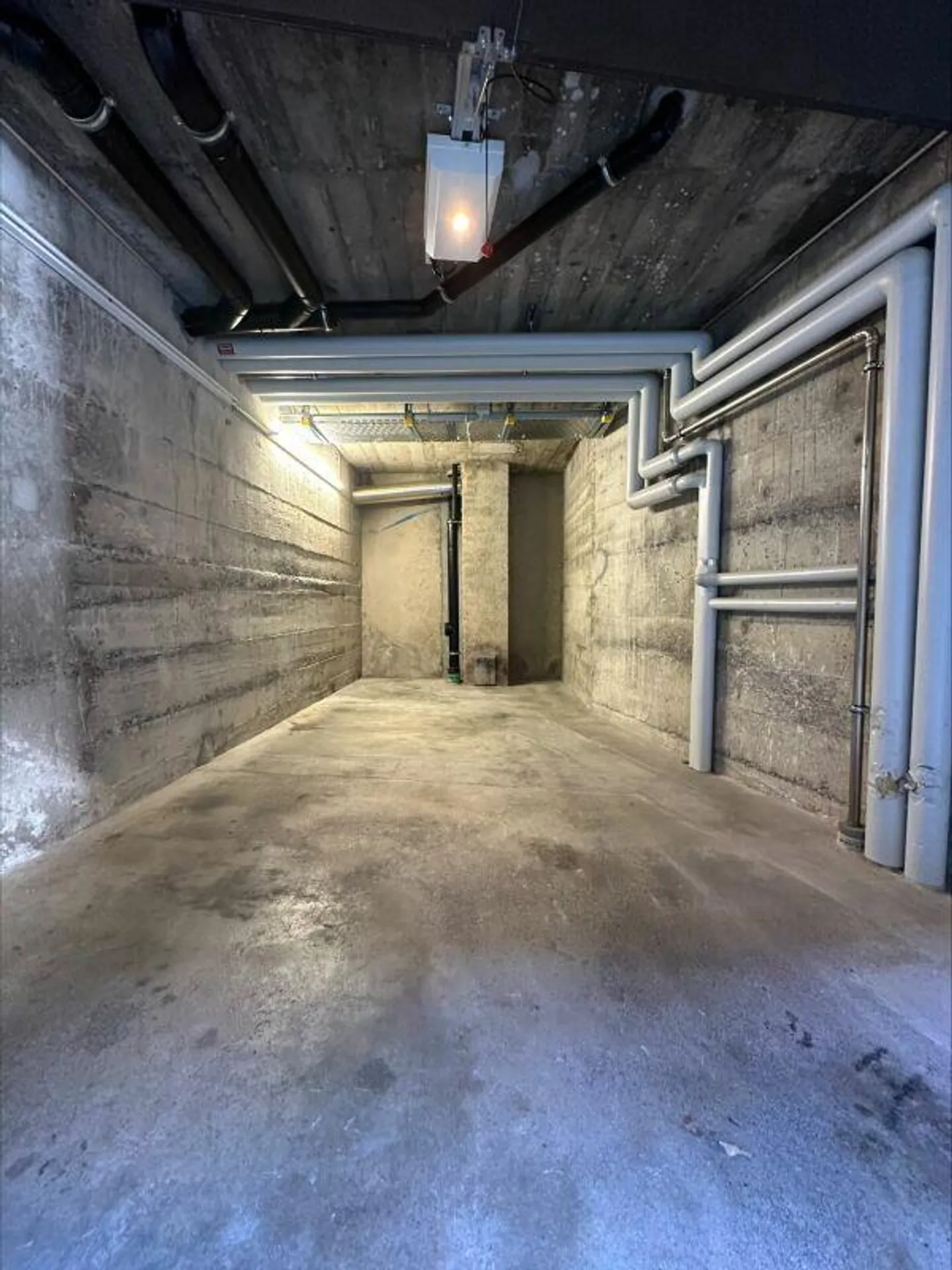 Garagenbox in der Altstadt Brugg - Foto 3 von 5