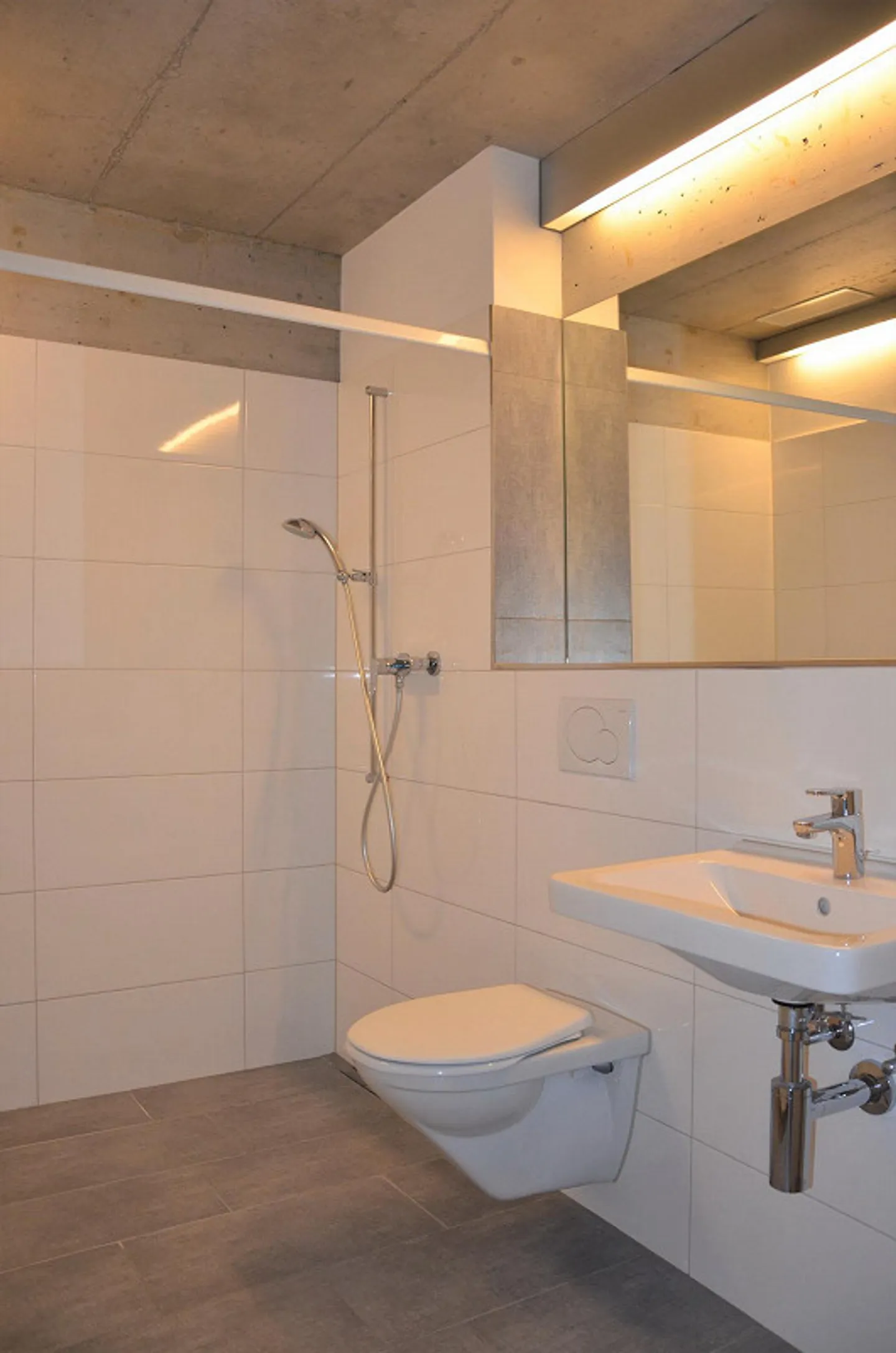 Appartamento moderno 2.5 locali nella migliore posizione - Foto 5 di 7