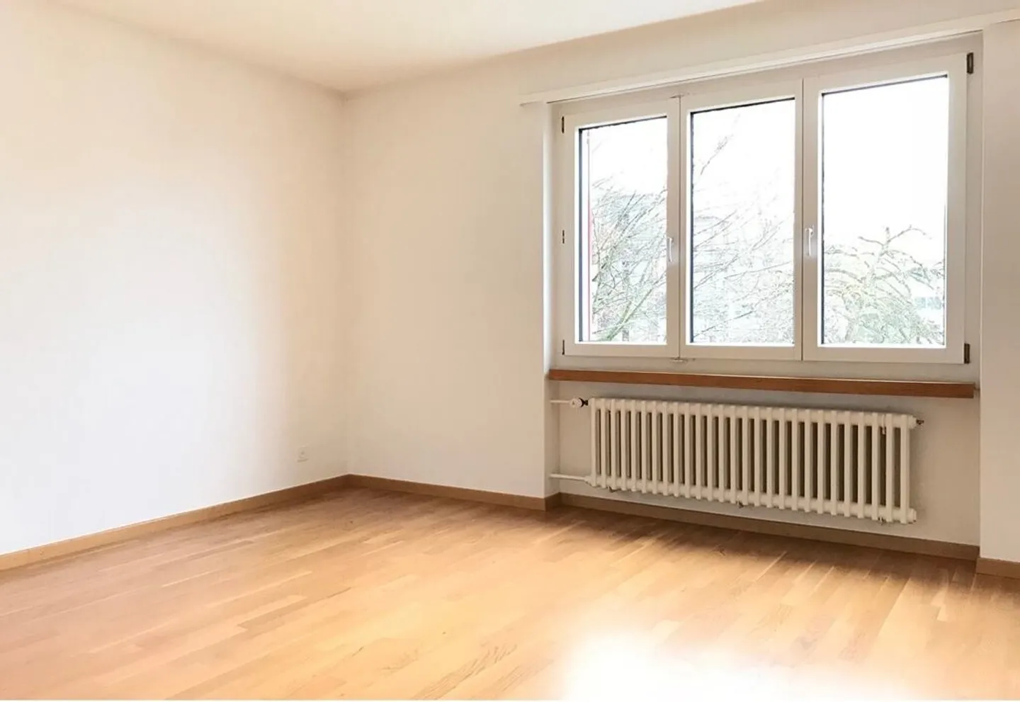 Beautiful 4-room apartment in a family neighborhood - Photo 3 of 6