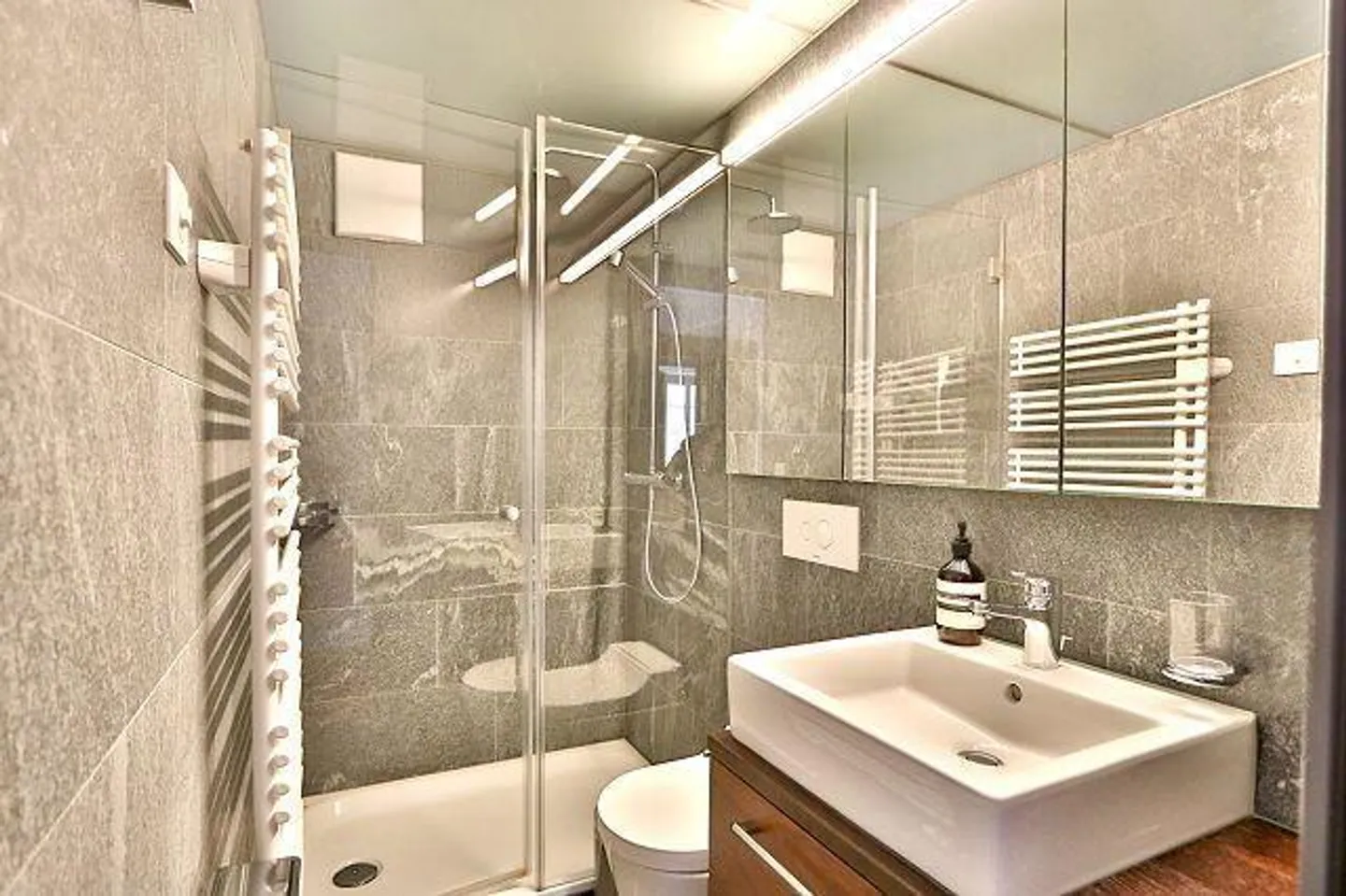 «Patrizierhaus als B & B mit Rustico, Gartenanlage / casa patrizia come B&B con rustico e giardino» - Foto 28 di 54