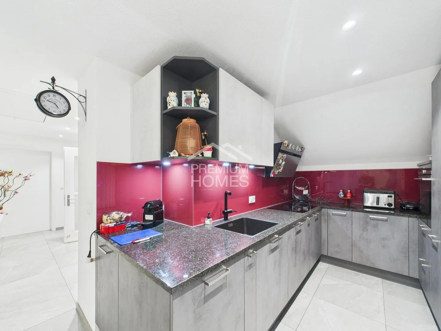 Immeuble résidentiel à vendre - Photo 2 sur 5