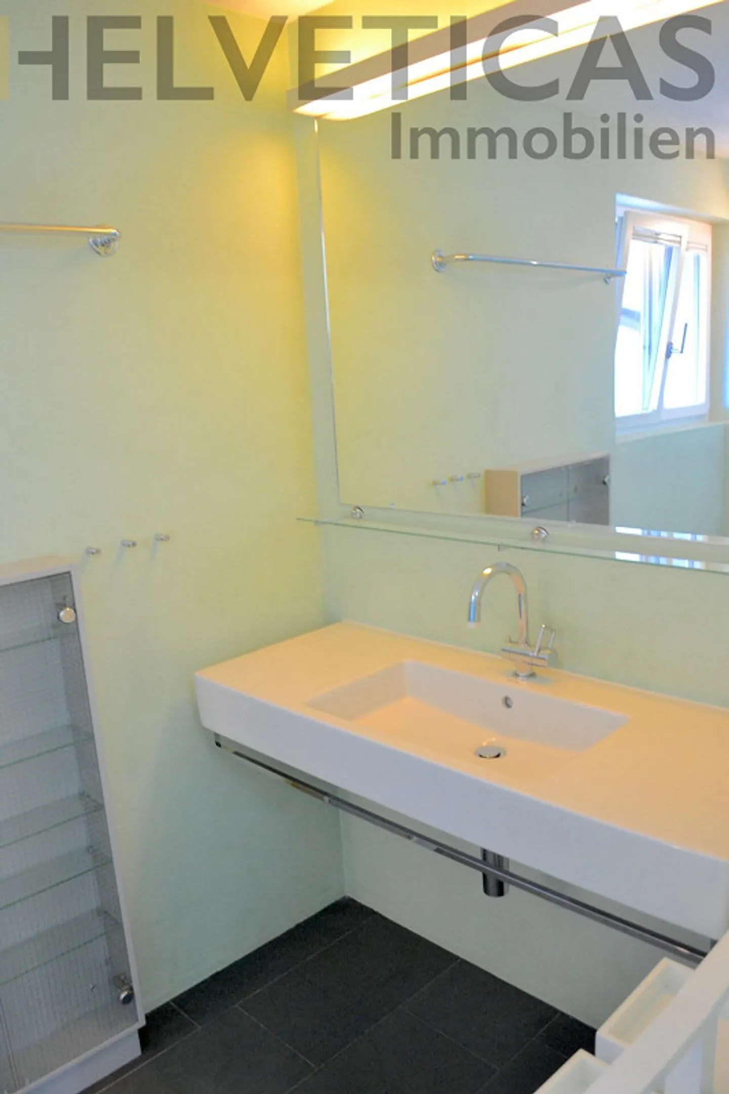 Charming 4.5-room terraced house in Spiez with beautiful views... - Photo 20 of 42