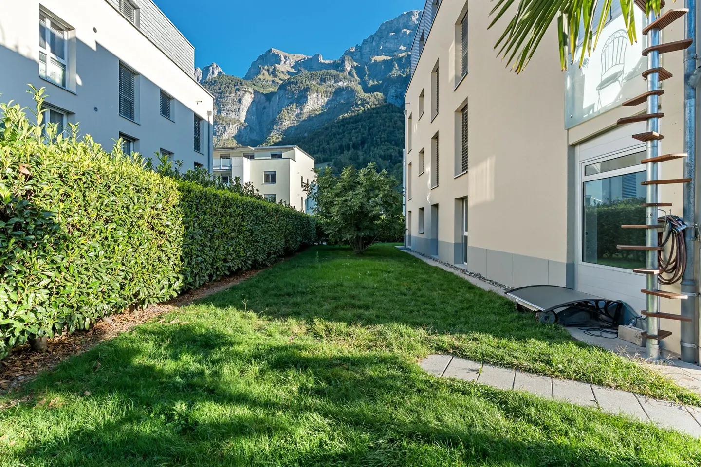 Bellissimo appartamento giardino 4.5 locali con giardino d'inverno - Foto 16 di 19