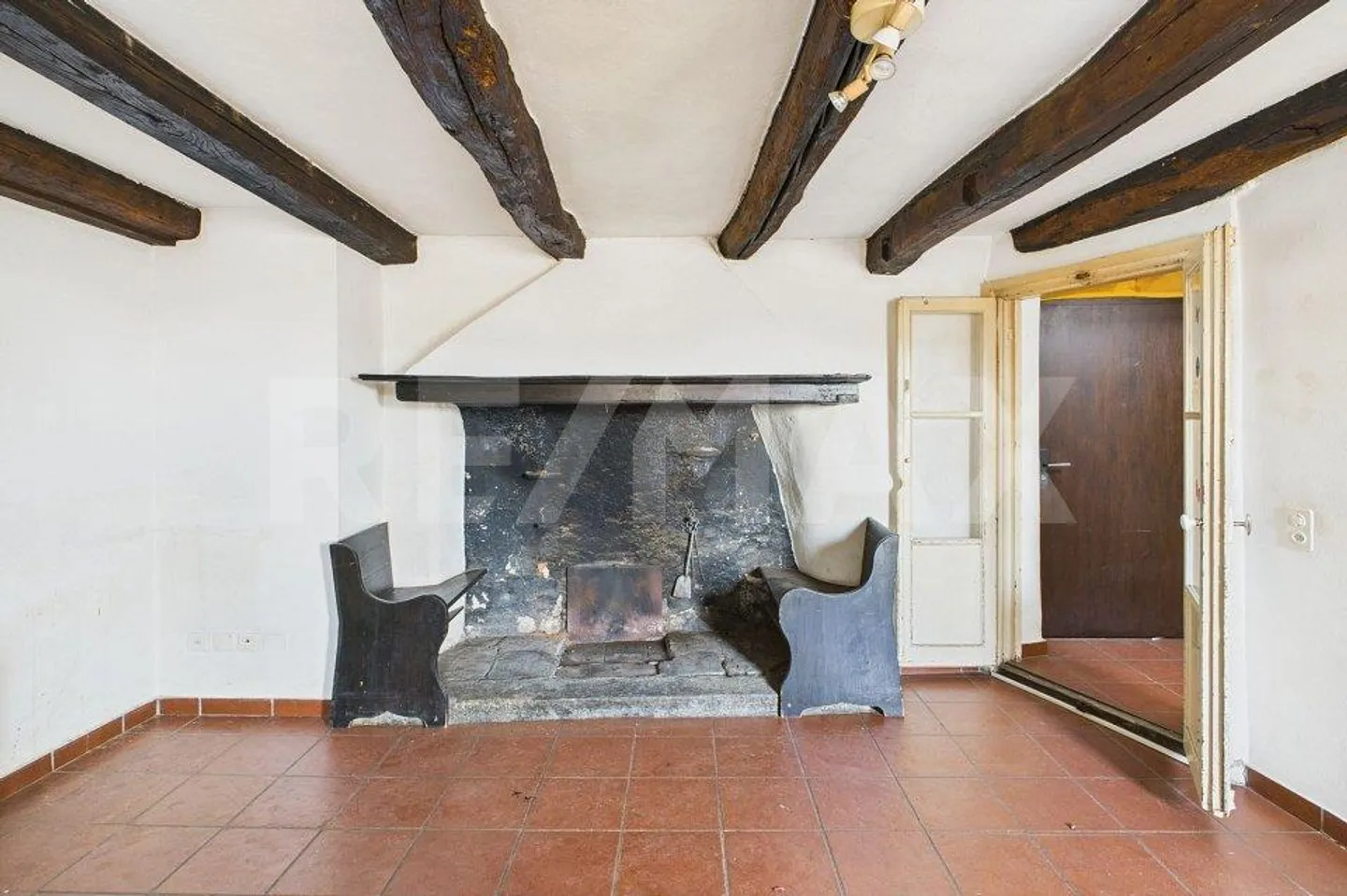 Casa di villaggio da ristrutturare con fascino e vista spettacolare - Foto 8 di 13