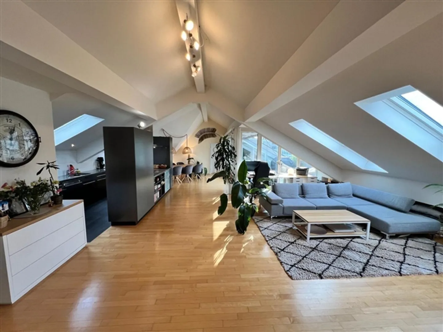 Appartement 3½ pièces à Zurich - Quartier 2 Enge, meublé, temporaire - Photo 1 sur 10