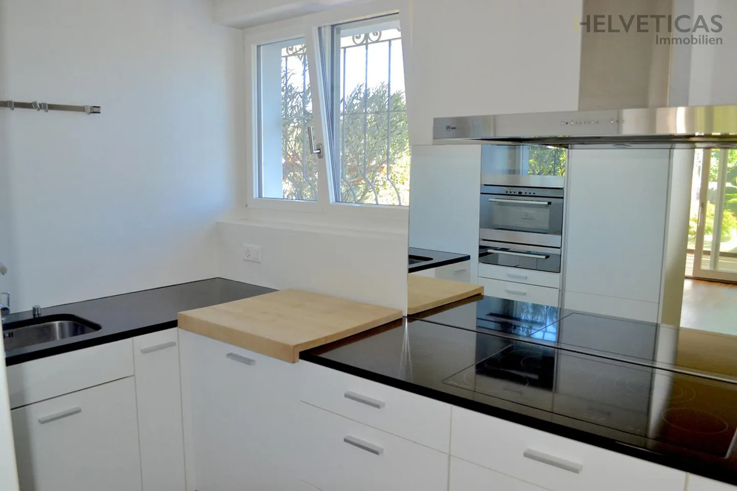 Charming 4.5-room terraced house in Spiez with beautiful views... - Photo 31 of 42