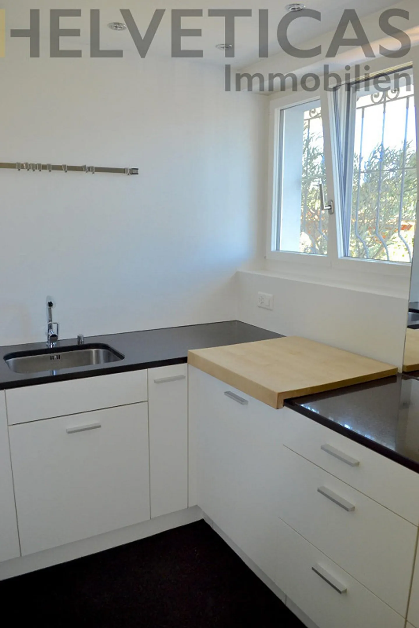 Charming 4.5-room terraced house in Spiez with beautiful views... - Photo 34 of 42