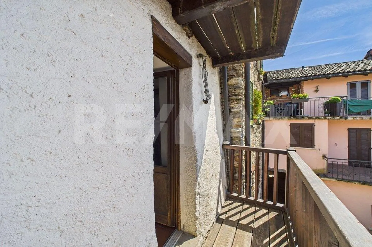 Casa di villaggio da ristrutturare con fascino e vista spettacolare - Foto 10 di 13