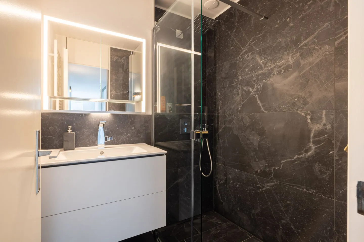 4.5 Zimmer Gartenwohnung in Bolligen - Photo 9 of 13