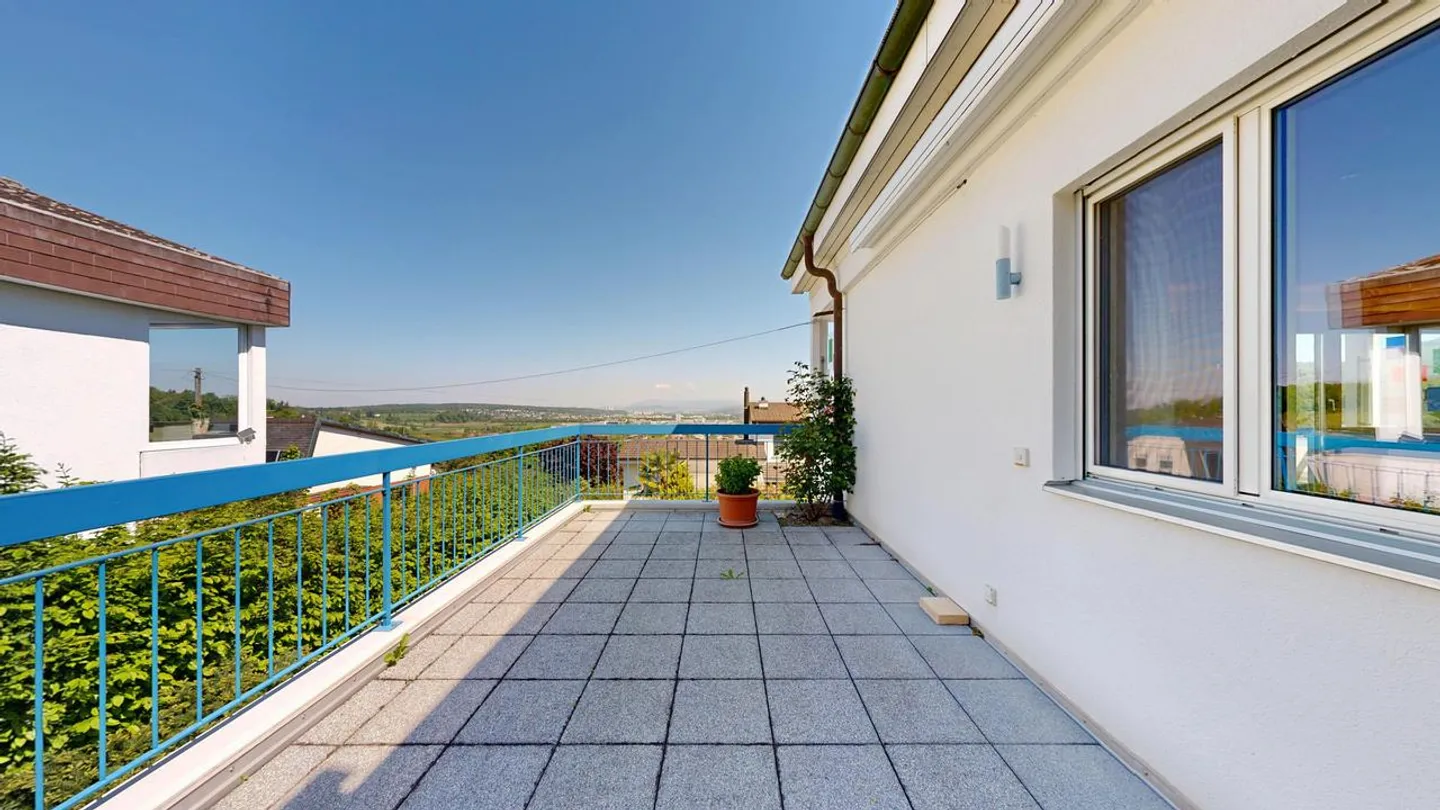 Ampia casa unifamiliare di 5,5 stanze con vista fantastica - Foto 10 di 21