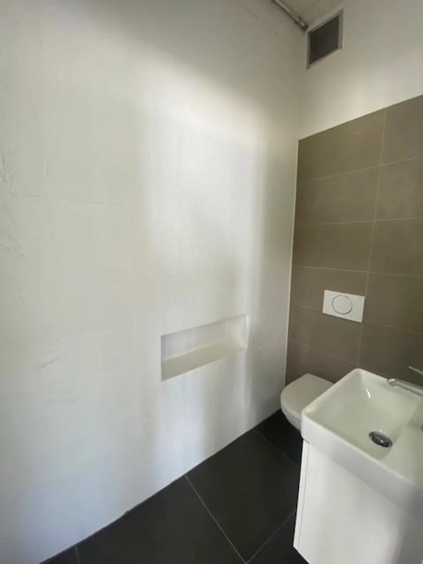 Moderne Loftwohnung in Muri b. Bern - Foto 8 von 12