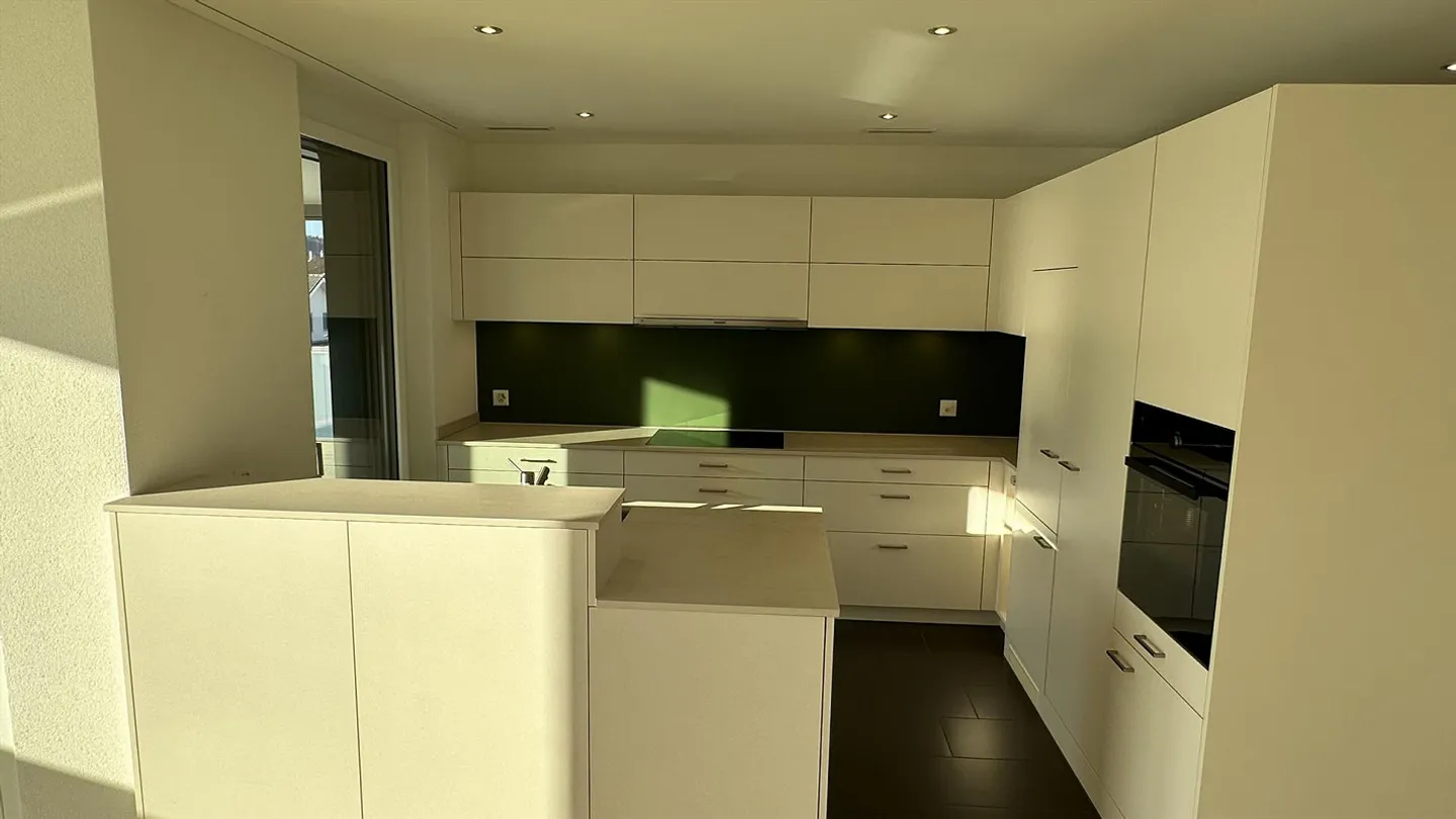 Haute norme de construction, emplacement calme, quartier familial - Photo 2 sur 17