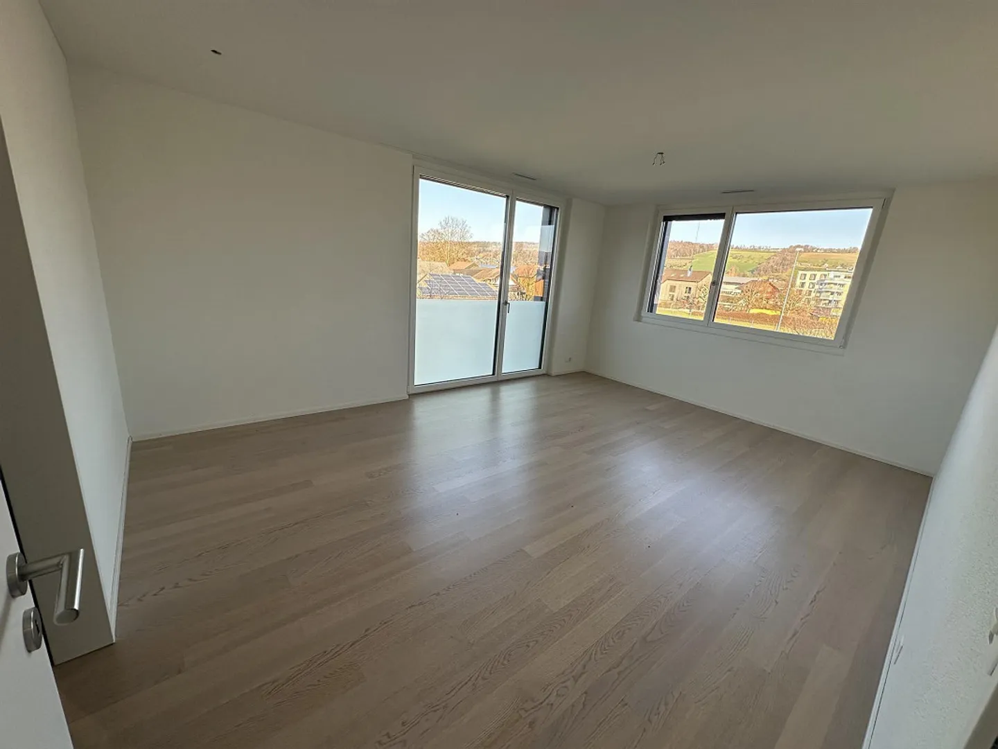 Haute norme de construction, emplacement calme, quartier familial - Photo 3 sur 17