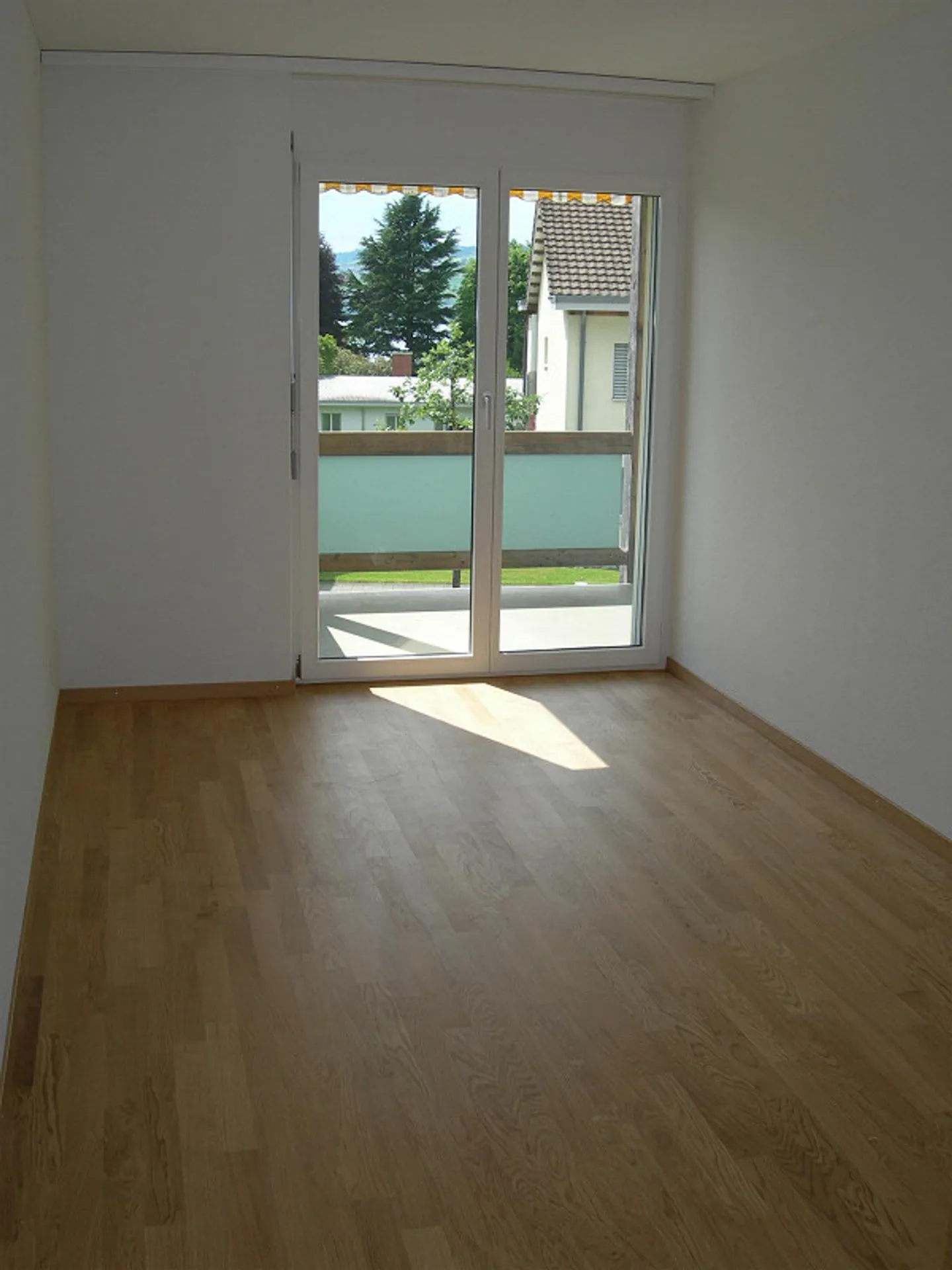 Quality of life with lake breeze bright apartment in Greppen - Photo 11 of 13