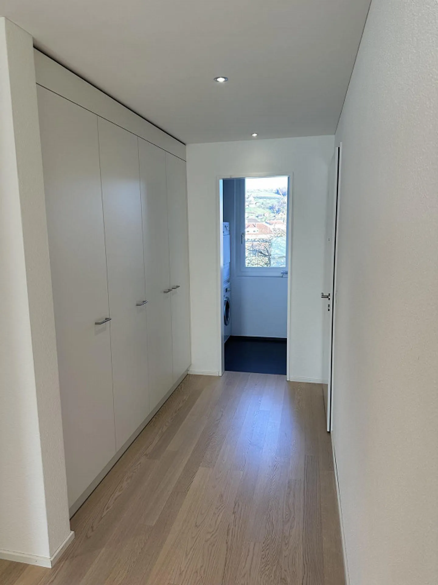 Haute norme de construction, emplacement calme, quartier familial - Photo 8 sur 17