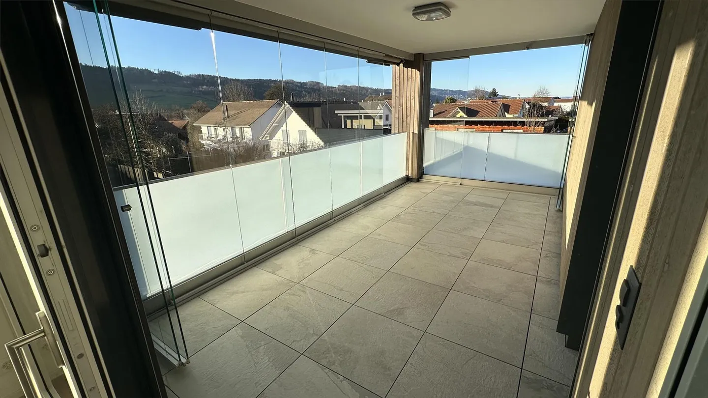 Haute norme de construction, emplacement calme, quartier familial - Photo 13 sur 17