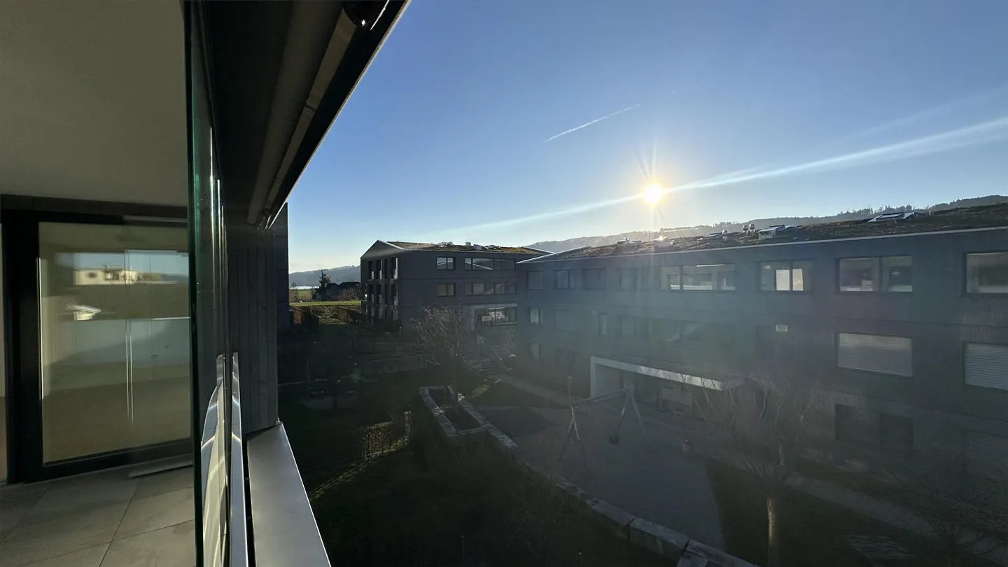 Haute norme de construction, emplacement calme, quartier familial - Photo 14 sur 17