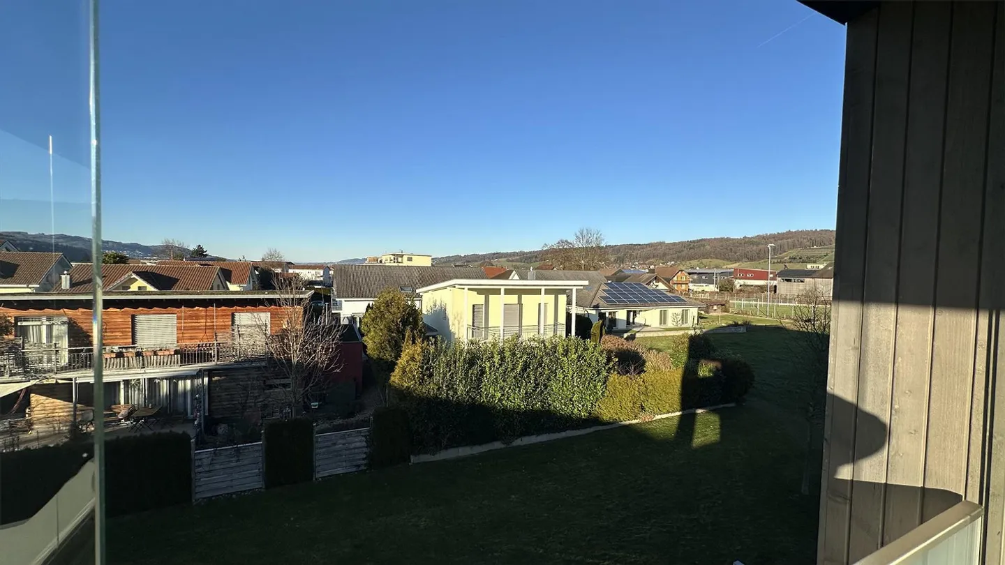 Haute norme de construction, emplacement calme, quartier familial - Photo 16 sur 17