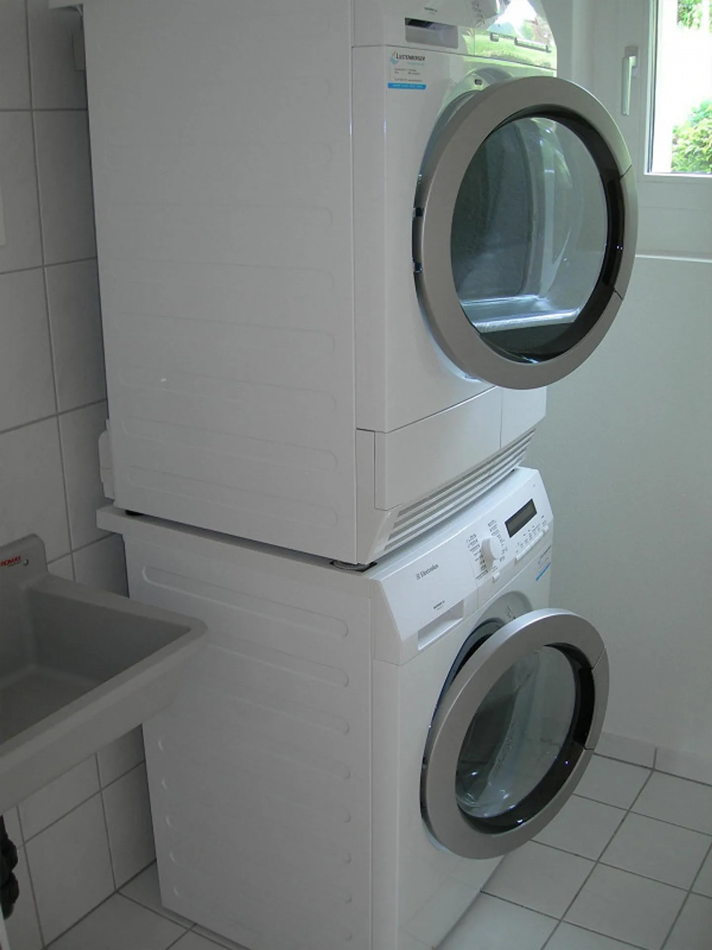 Quality of life with lake breeze bright apartment in Greppen - Photo 13 of 13