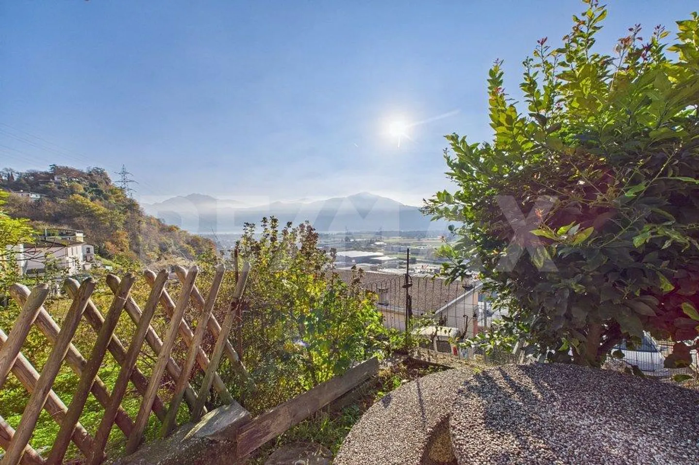 Two-family house in the hills with a view of the lake, the Magadino plain... - Photo 8 of 13