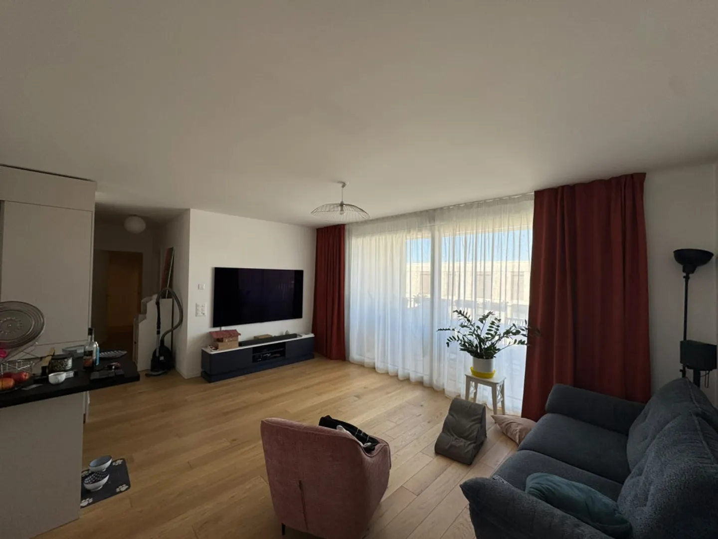 4-Zimmer-Wohnung in Troinex zu 3723 - Foto 1 von 10