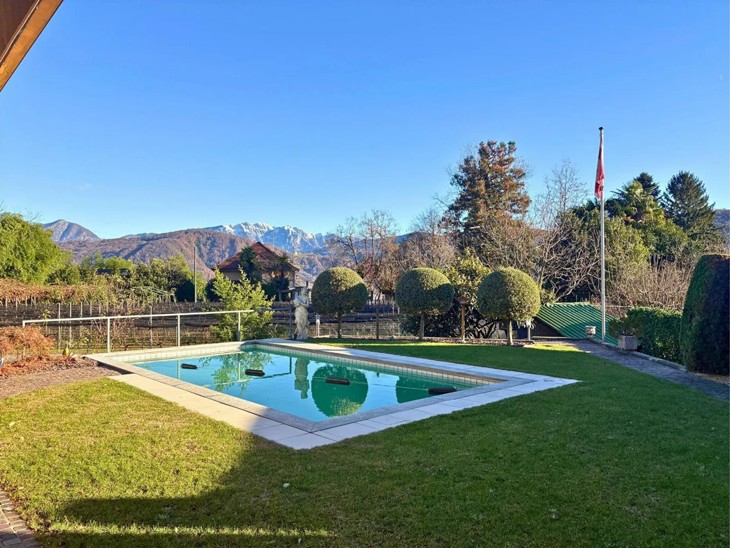 UN BIJOU IMMERSÉ DANS LE VERT - Photo 12 sur 13