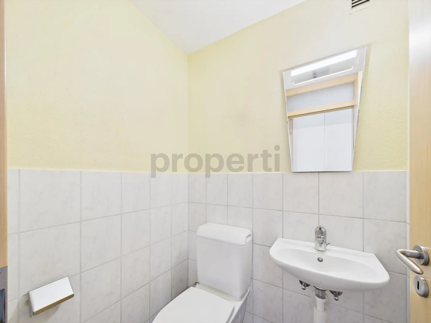 Grosszügige und helle 5.5-Zimmer Familienwohnung in Schwarzenburg - Foto 9 von 13